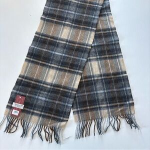 John Hanly & Co NWT 100% Lambswool Plaid Scarf